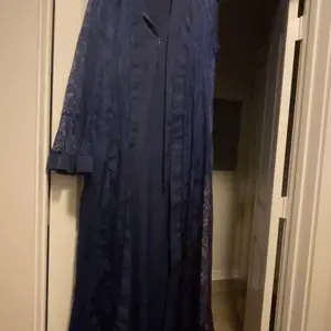 Women's Contrast Lace Belted Kaftan Dress, Modest Long Sleeve Round Neck Dress for Prayer, Women's Islamic Clothing for Spring & Fall, Muslim Women Gowns