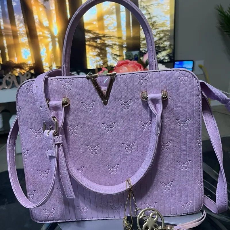 Women's Beautiful Crossover Handbags