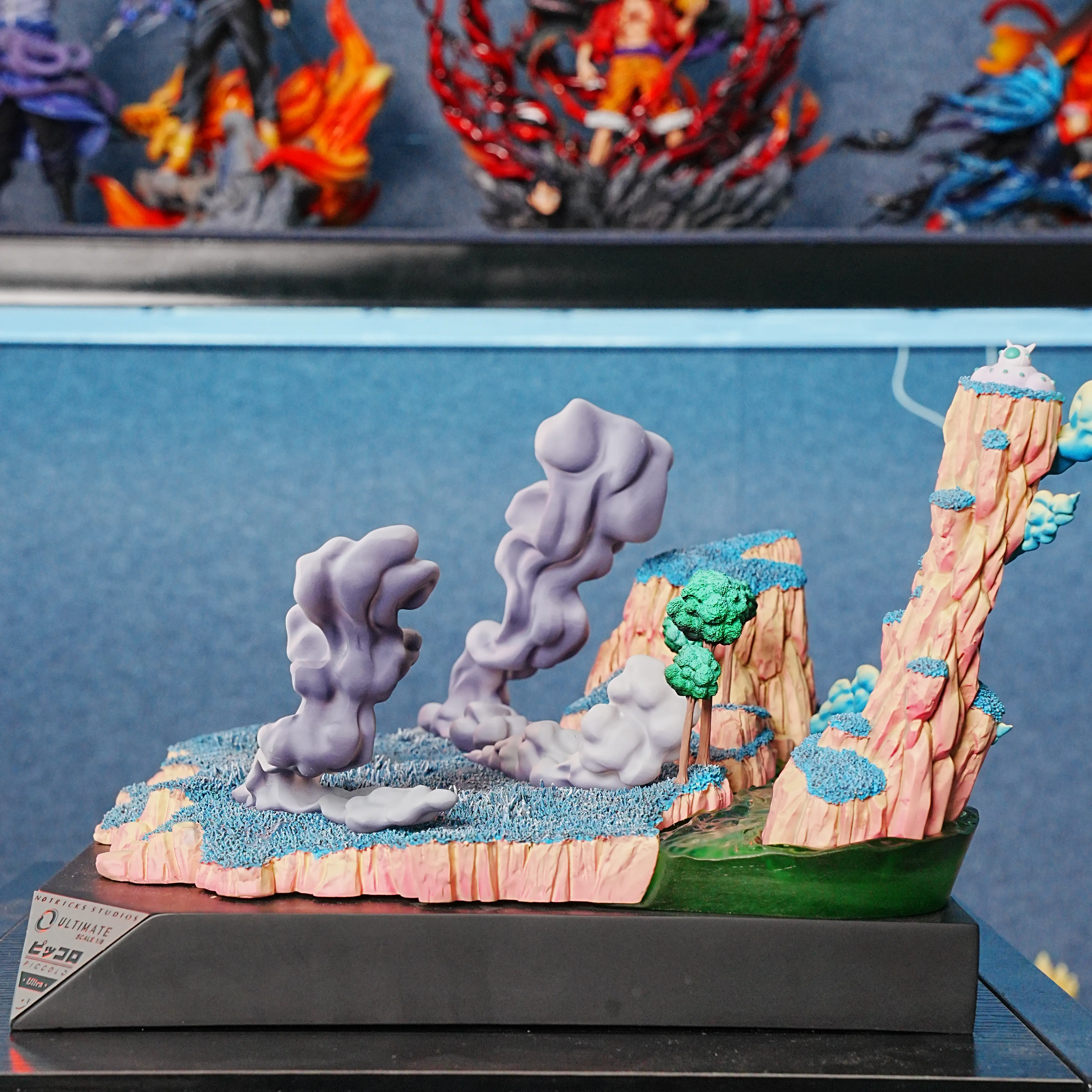 P-Resin Decor Base with Realistic Rocks, Trees, Grass and Clouds for Home Decor Statues & Figurines