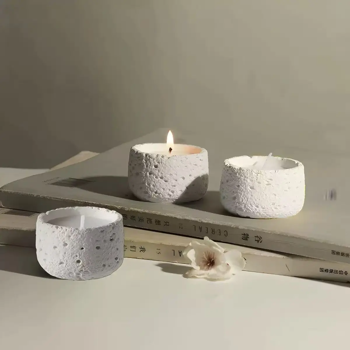 1Pcs Stylish Plaster Cup Scented Candle, Bedroom Scented Candle, Bathroom Scented Candle,Aromatherapy Candle