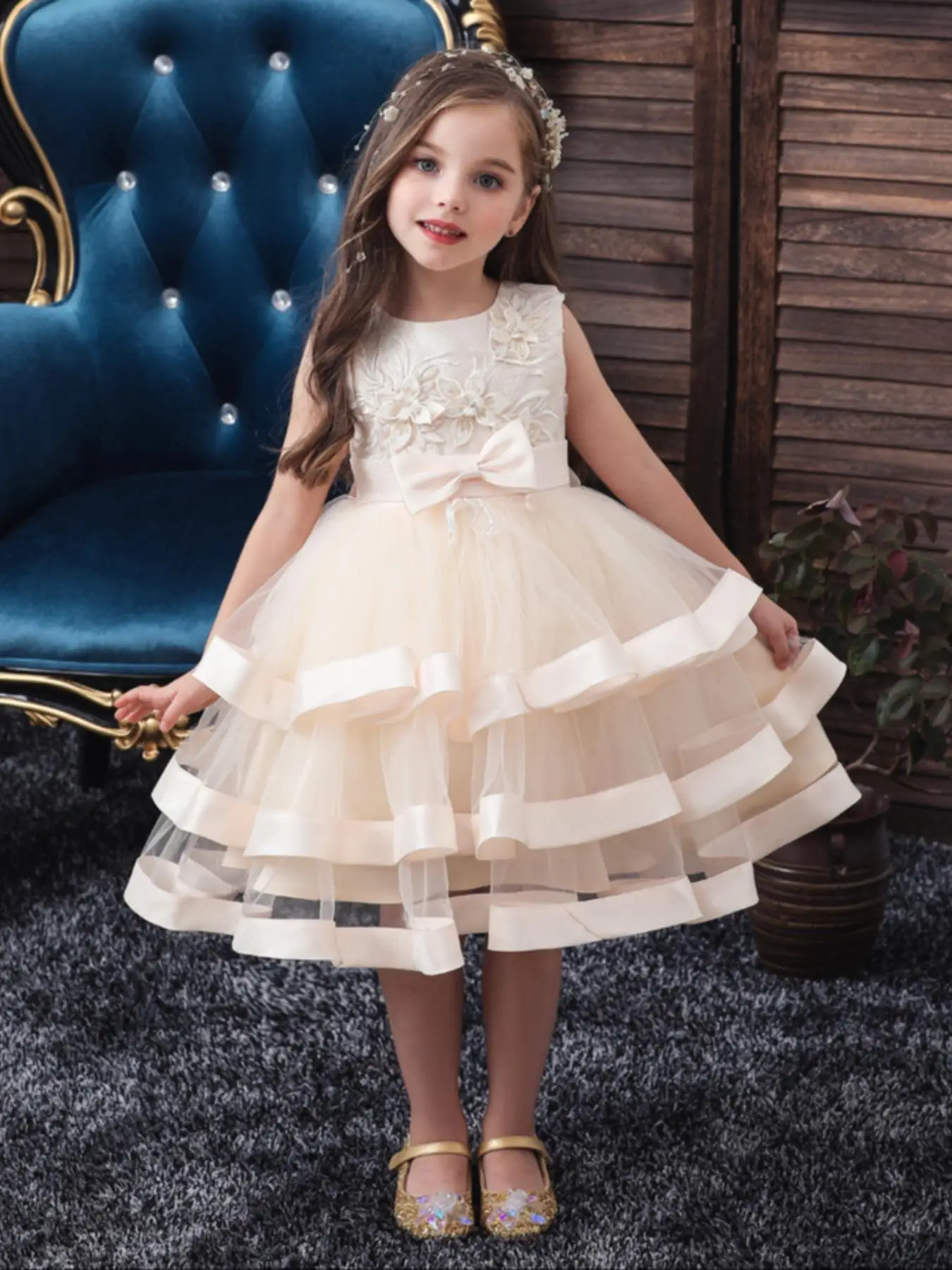 Toddler Girl's Floral Embroidery Faux Pearl Decor Bow Front Tiered Layer Chiffon Party Dress, Elegant Sleeveless Round Neck Contrast Mesh Dress for Pa