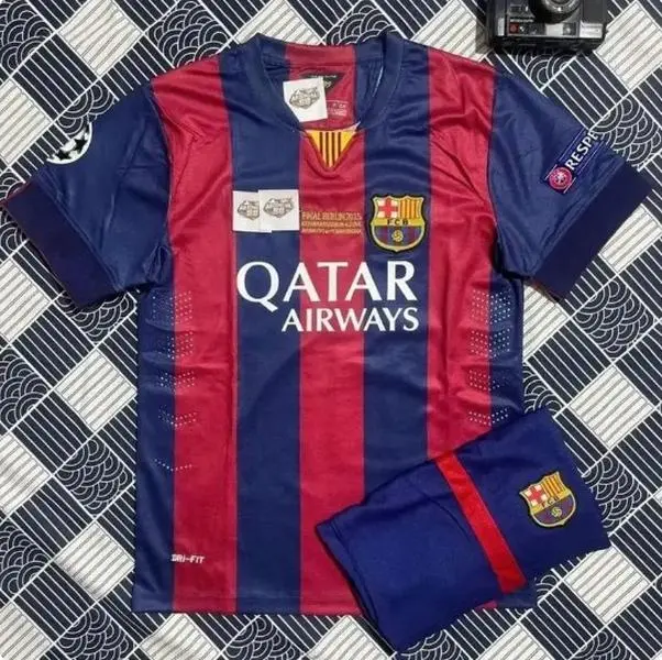 FC Barcelona Retro 2015 Football Club Kit, Collectibles Jersey for Fans