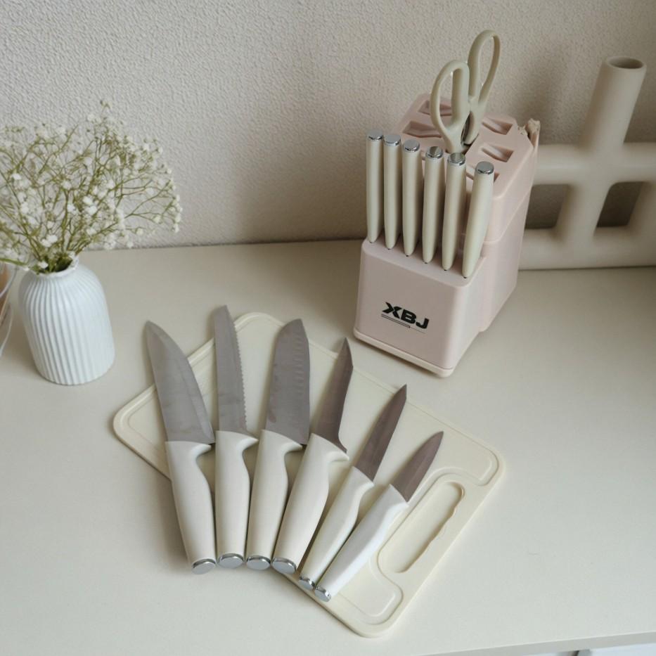 15-PCS Kitchen Knife Set: Solid Wood & Plastic Knife Block, Including Chef's Knife, Japanese-Style Knife, Meat/Vegetable Knife, Chicken Bone Knife, German-Style Steak Knife. Multi-Color Stainless Steel, Ideal for Home Storage & Gifting. Silicone Cutting 15-PCS Kitchen Knife Set: Solid Wood & Plastic Knife Block, Including Chef's Knife, Japanese-Style Knife, Meat/Vegetable Knife, Chicken Bone Knife, German-Style Steak Knife. Multi-Color Stainless Steel, Ideal for Home Storage & Gifting. Silicone Cutting