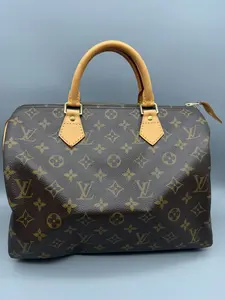 Pre-owned Louis Vuitton Coated Canvas Tote Bags Speedy 30 Monogram Canvas Handbag with Gold Hardware and Classic LV Logo