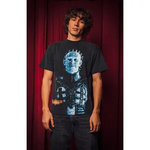 PacSun Men's Frida Cinema Horror Hellraiser Inferno T-Shirt - Multicolor