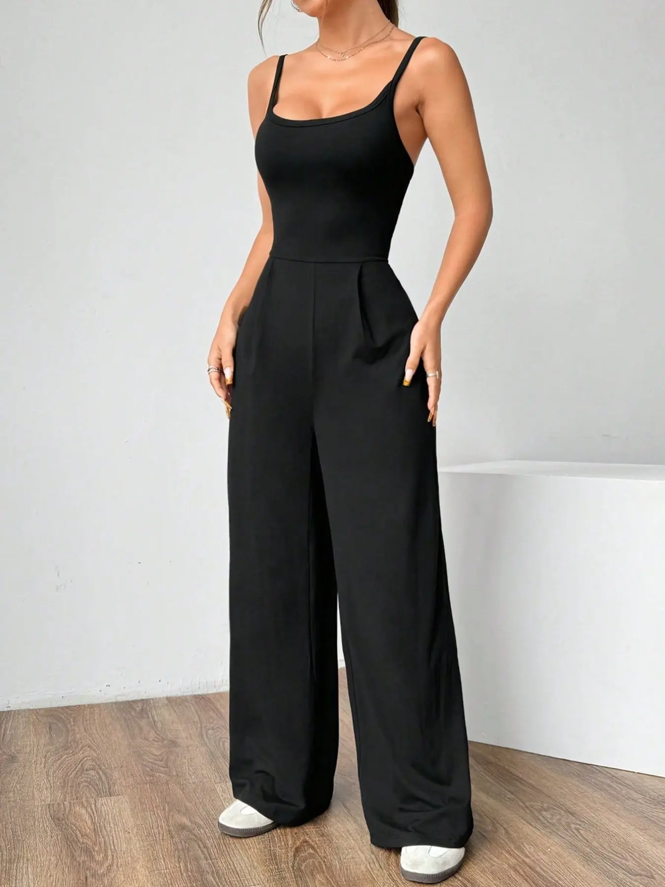 2026 New Women's Summer Backless Loose Strap Sleeveless Romper, Elegant Minimalist Office Strappy Solid Color Loose High Waist Romper, Women's Fashion Romper, Casual Sleeveless Jumpsuit