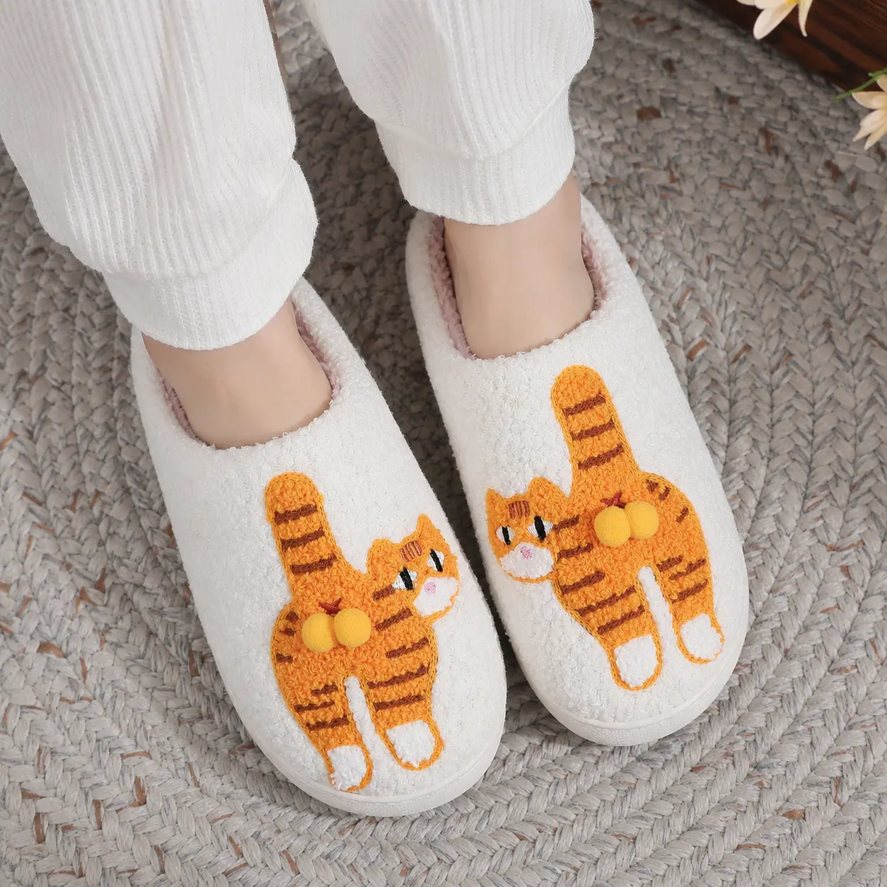 Cozy Pet Theme House Slippers, Cat and Corgi Plush Indoor Shoes, Warm Non Slip Slides for Women and Holiday Gifts