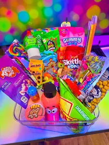 Assorted Sugar-Based Food Snacks Combo Multipack Gift Set - Large Size, 3 Large Items, 8 Regular-Size Items, Themed Candy Confetti, Special Gifts (20 Total Treats)