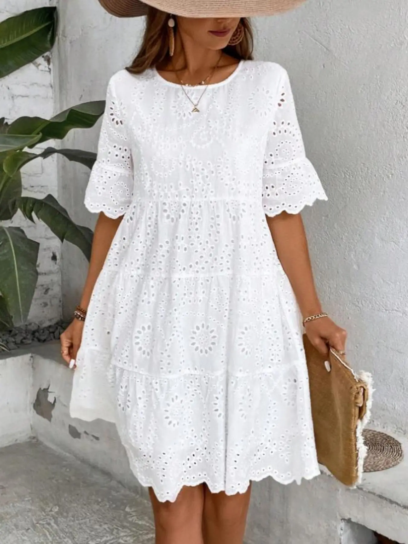 Women's Plain Eyelet Embroidery Dress, Elegant Round Neck Short Sleeve Dress for Summer, Bohemian Summer Dresses, Ladies Clothes for Daily Wear, Casual Wear, Casual Everyday Wear, Womenswear, Casual Bohemian Dress, Boho Style Womenswear, Boho Fashion