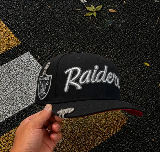 New Era MLB Raiders 9FORTY 59FIFTY Urban Impact Snapback Cap – Adjustable Unisex Baseball Hat, Retro Vintage Streetwear Look, Trucker Mesh Design, USA Urban Fashion Trend 2026, TikTok Viral Headwear, vintage snapback hat, side patch cap