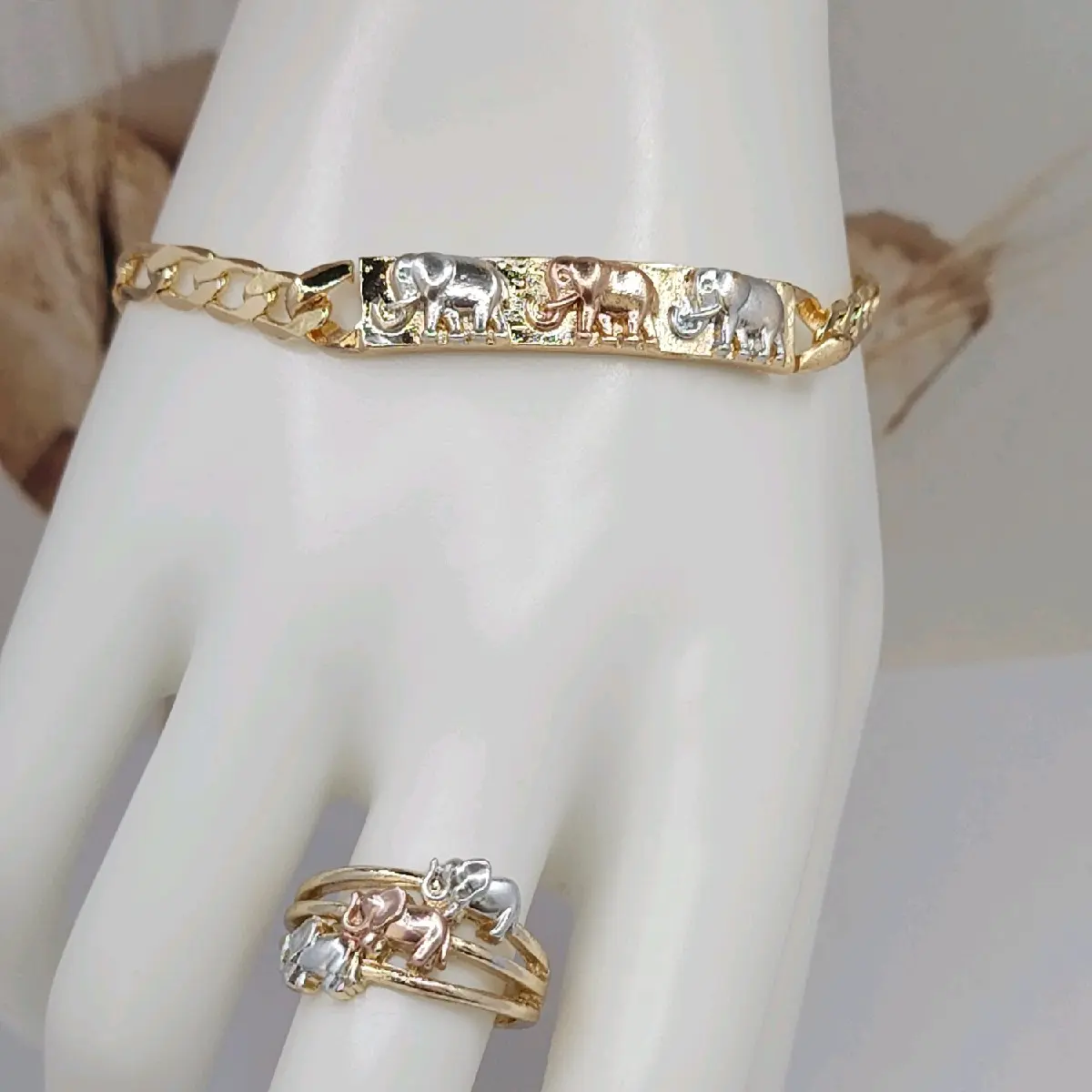 fashion elephants set  bracelet with ring 9.10  Gold-plated
