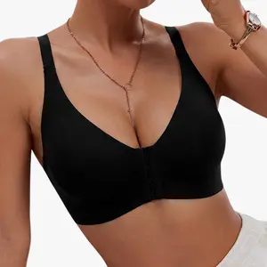 Women’s seamless bra with front closure, no underwire; everyday bra with front closure, no underwire, no padding, racerback design, adjustable shoulder straps—designed for the bust. Model BE1782