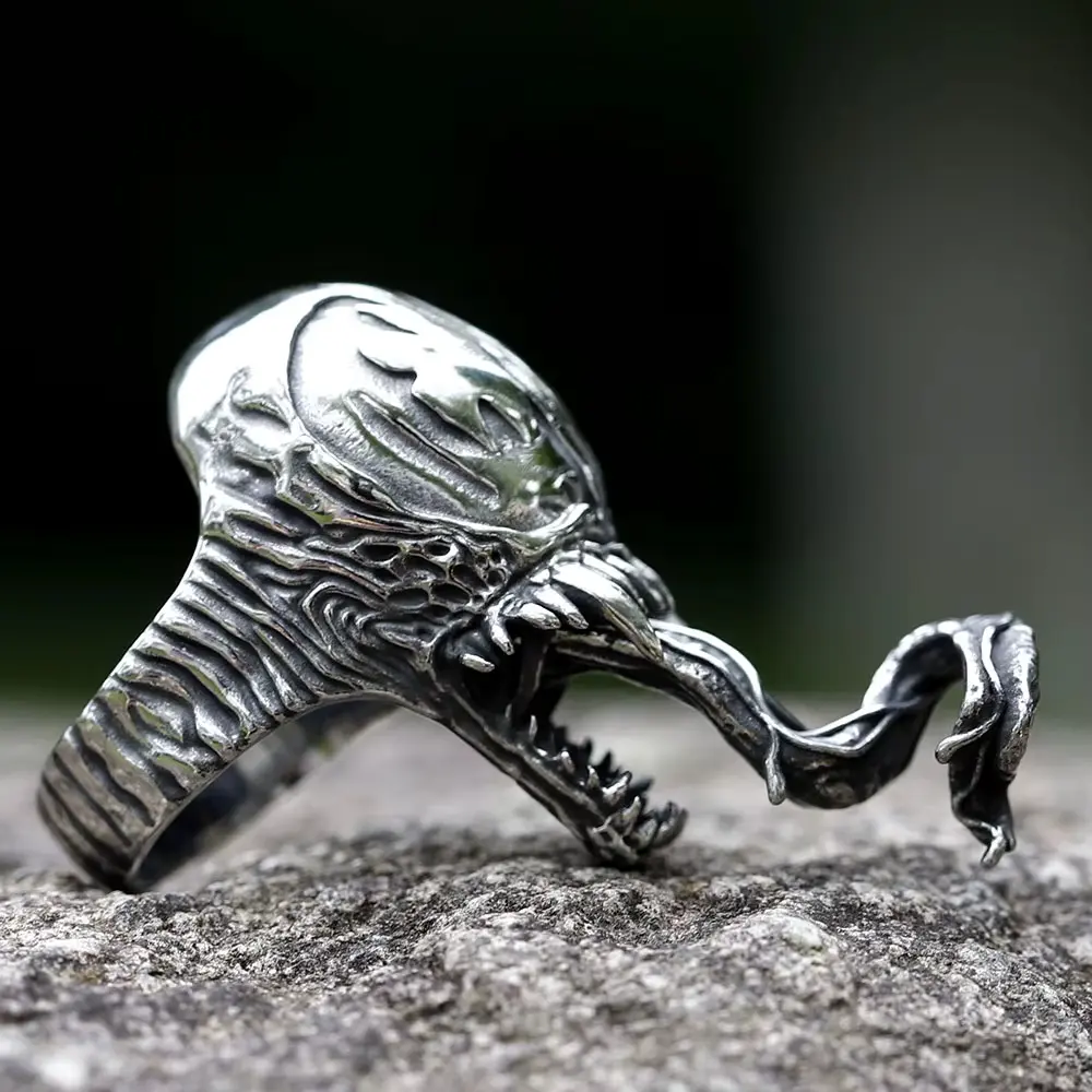 New Men's 316L Stainless-Steel Giant Venom Ring for Teens Gothic Punk Fashion Jewelry Unique Design Daily Wear