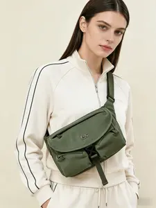 Fashion Women Chest Bag Shoulder Sling Crossbody Bag Purse Lightweight Casual Bag for Outdoor Sports Travel Daily Use Casual Crossbody Bags