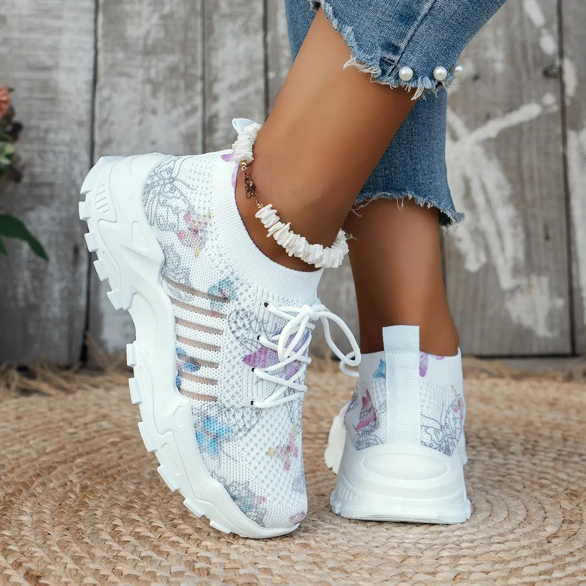 BUTTERFLY Women's Lace-Up Round Toe Rubber Sole Low Top Lightweight Mesh Flat-Heel Sports Shoes - Athletic Training & Casual Walking Footwear