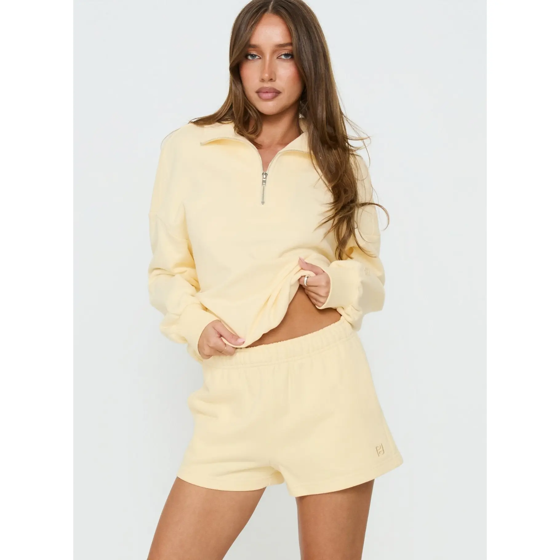 Haelie Fleece Shorts Butter Yellow