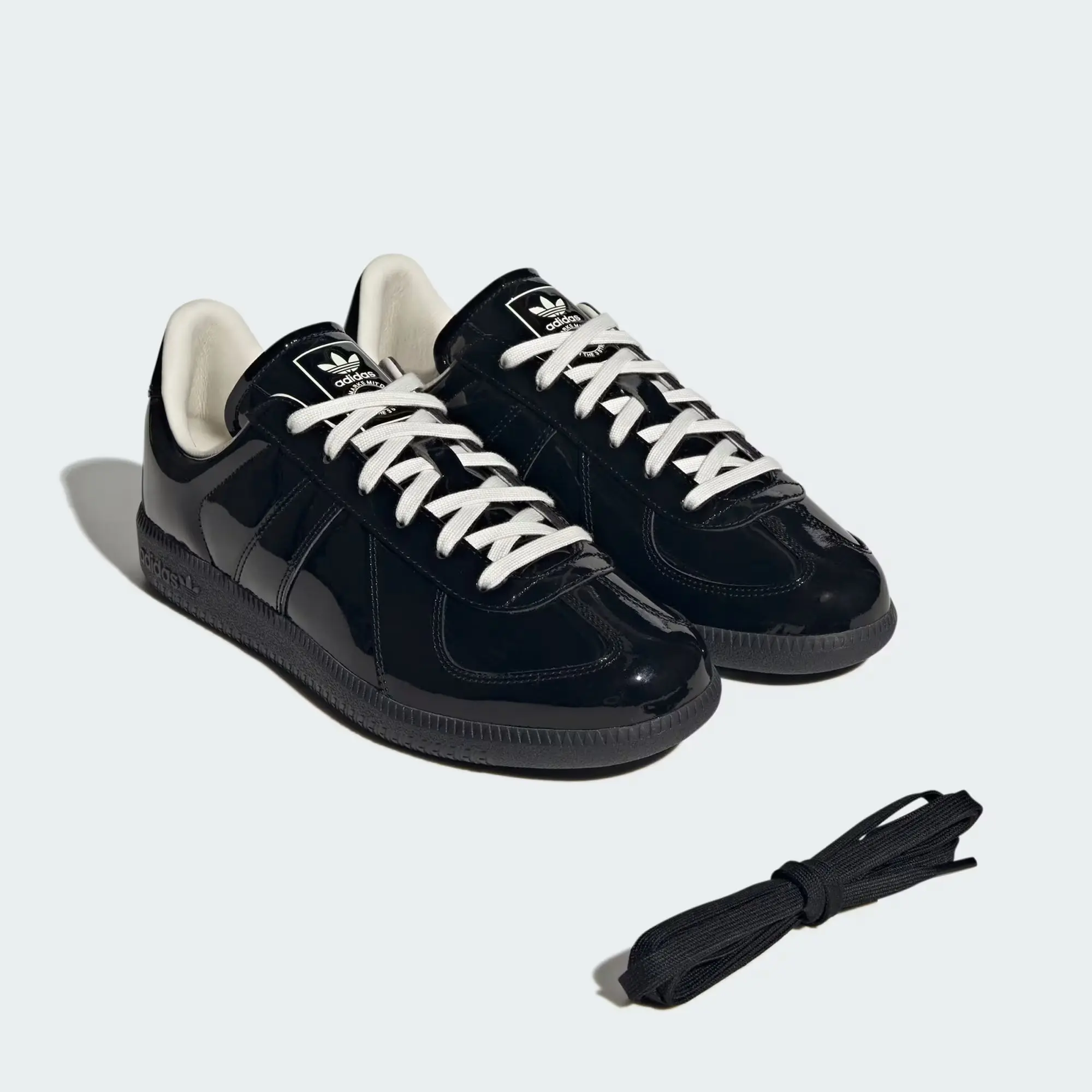 adidas Black and White Casual Trainer Trainers adidas Daily 4.0 | Foot-Store main image 2