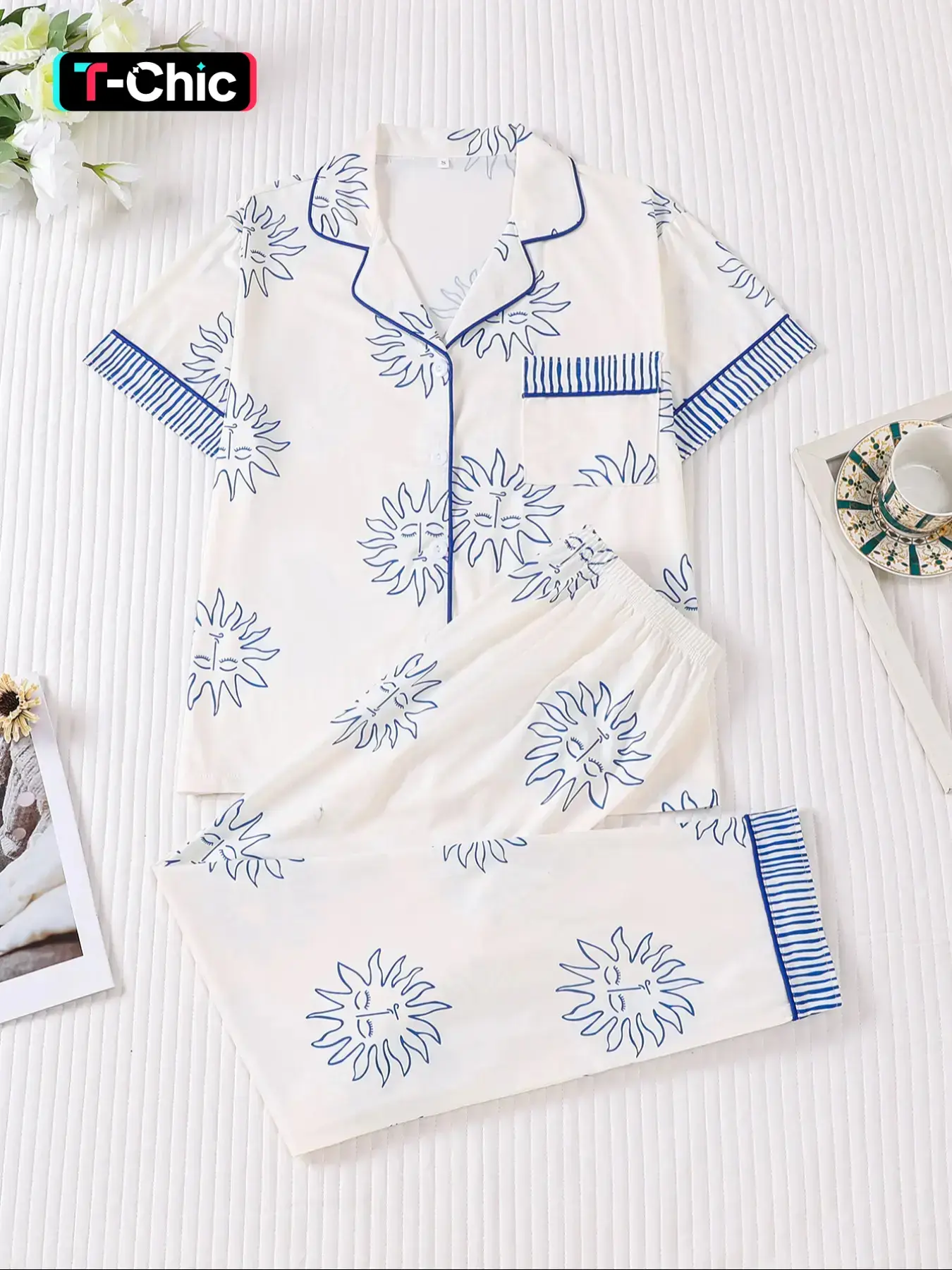 2 pieces of women's Sun God totem printed short sleeved pants Fitted pajama set Knit Womenswear Pjs Loungewear nightwear with pockets suitable for all seasons, fashionable, comfortable, elegant and casual home wear Homewear