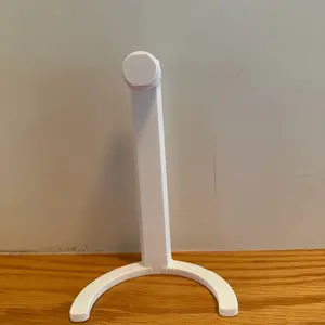 Desk stand for spinning top - show off your chain when not on you!