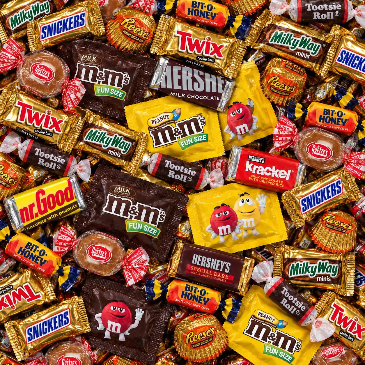 Rich & Richers 10-Candy Halloween Chocolate Snack Assortment, 2.5LB Bulk Variety Mix - Snickers, Reese's, Twix, M&M's, Retro Sweets