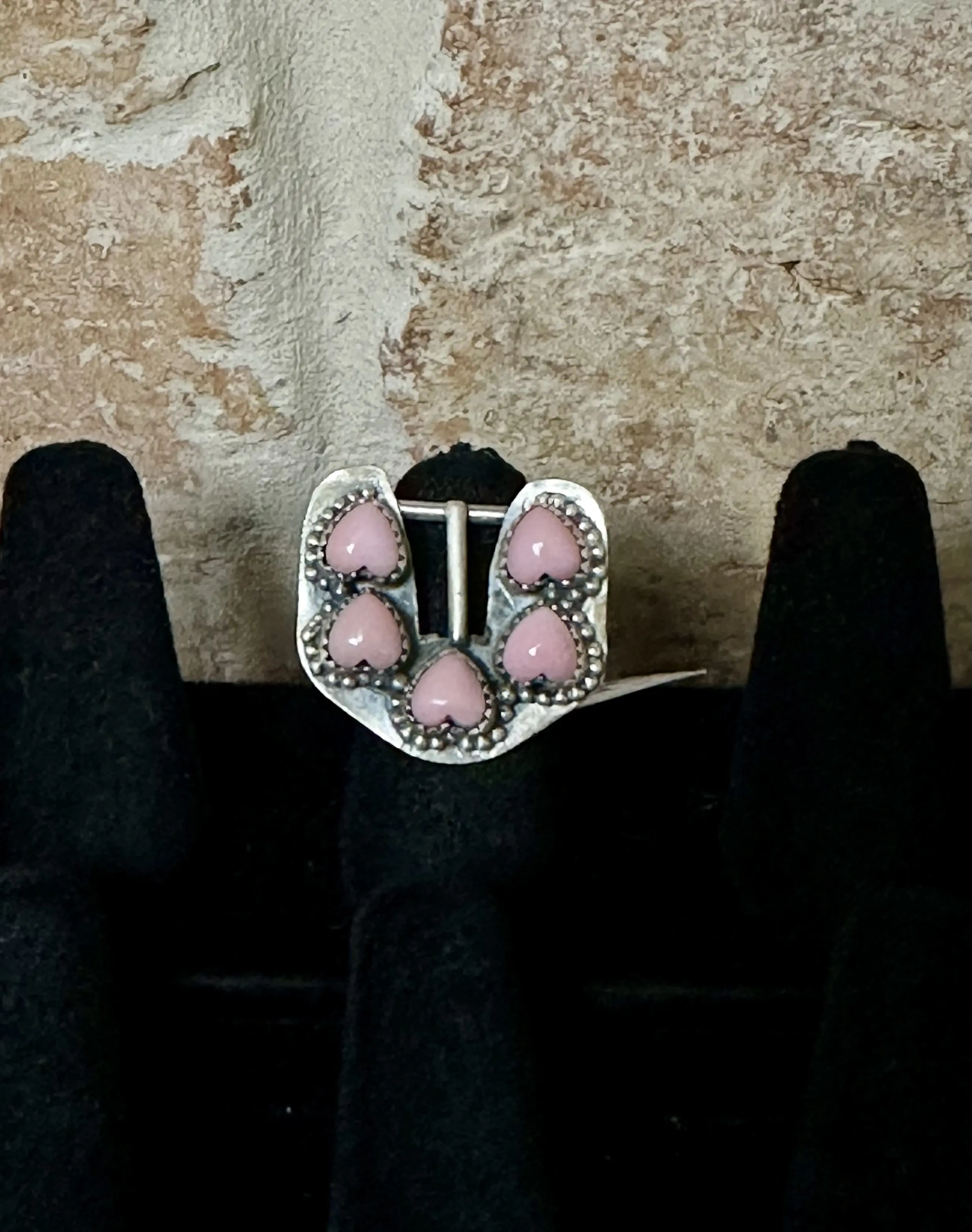 Beautiful Sterling Silver Pink conch Buckle Ring
