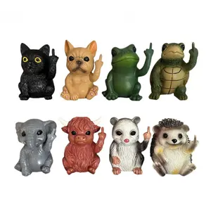 Middle Finger Animal Resin Figurine 8x6x6cm Playful Expressive Desk Office Car Ornament Durable Detailed Creative Gift for Funny Home Decor