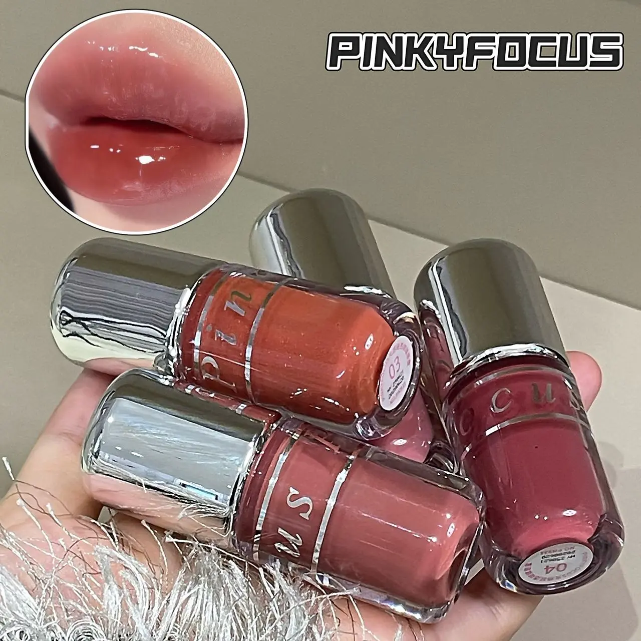 Lightweight, Glossy, Moisturizing Lip Gloss, Lip Balm with Natural Long-Lasting Mirror Effect and Brightening Effect, Easy to Apply, Suitable for All Seasons, Hydrating, Non-Greasy Texture, Daily Makeup for Men/Women, Lip Care, Suitable for All Skin Types