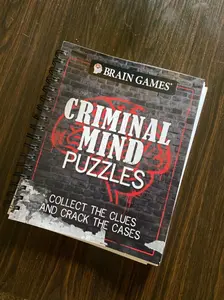 Cold Case Puzzles: Unsolved Mysteries to Challenge Your Deduction Skills (Spiral-bound)
