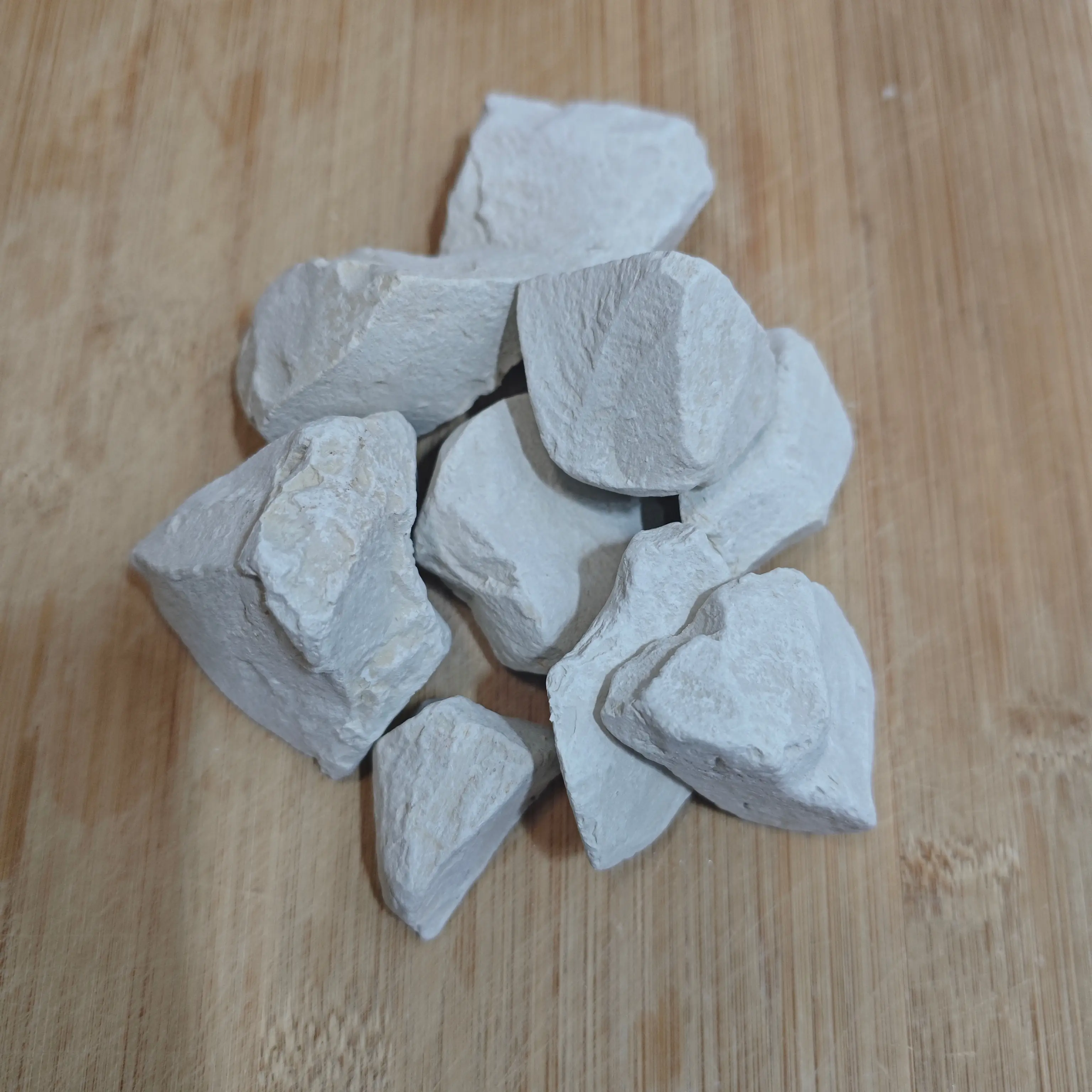 4oz (113g) Edible Kaolin Clay Chunks - 100% Pure Natural Gray-White Garden Soil Clay Rocks, 0 Additives, Cosmetic & Food Grade, Slightly Sticky