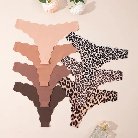 Women's Solid Color/Leopard Print Scallop Trim Thong, Soft Comfortable Breathable Seamless Panty for Daily Wear, Women's Pastel Underwear for All Seasons, Breathable Stretch Panties