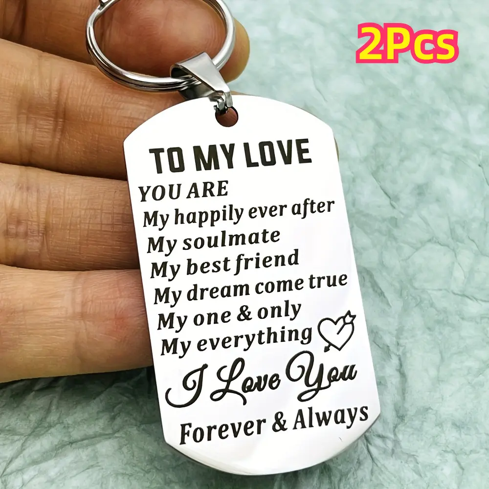 Keychain Accessory for Couples, 2-Piece Engraved Metal Puzzle Heart Set, Meaningful Romance Gift for Boyfriend & Girlfriend, Keyring, Matching Bf And Gf