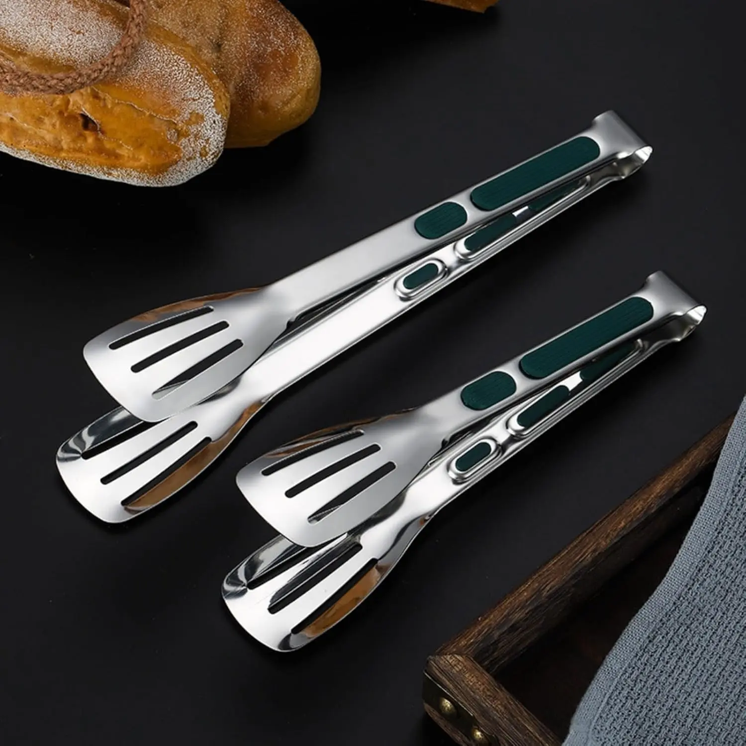 Set of 2 Stainless Steel Food Tongs – Durable, rust-resistant barbecue tongs with ergonomic handles, ideal for barbecues, buffets and kitchen use