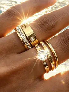 5pcs Set 304 Stainless Steel 18k Gold-plated Women's Ring Set, Stackable Exquisite Luxurious Fashionable Lucky Flower Rings, Waterproof and Non-fading Jewelry, Suitable for Daily and Party Wear, Valentine's Day and Mother's Day Gift