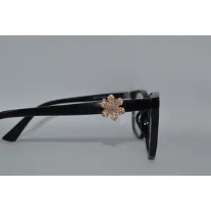 Jeweled Pink Flower Eyedeco Charm
