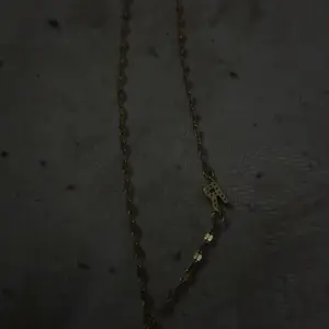 Women's Stainless Steel Necklace with Zirconia Cross Crown Initial Pendant, Casual Fashion Lip Chain Jewelry for All Seasons, Letter Necklaces, Cross Design Necklace
