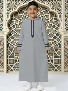 Light Embroidered Hooded Robe, Traditional Middle Eastern Clothing, Traditional Arabic Robe, Comfortable Skin-Friendly, Perfect for Festive Prayers