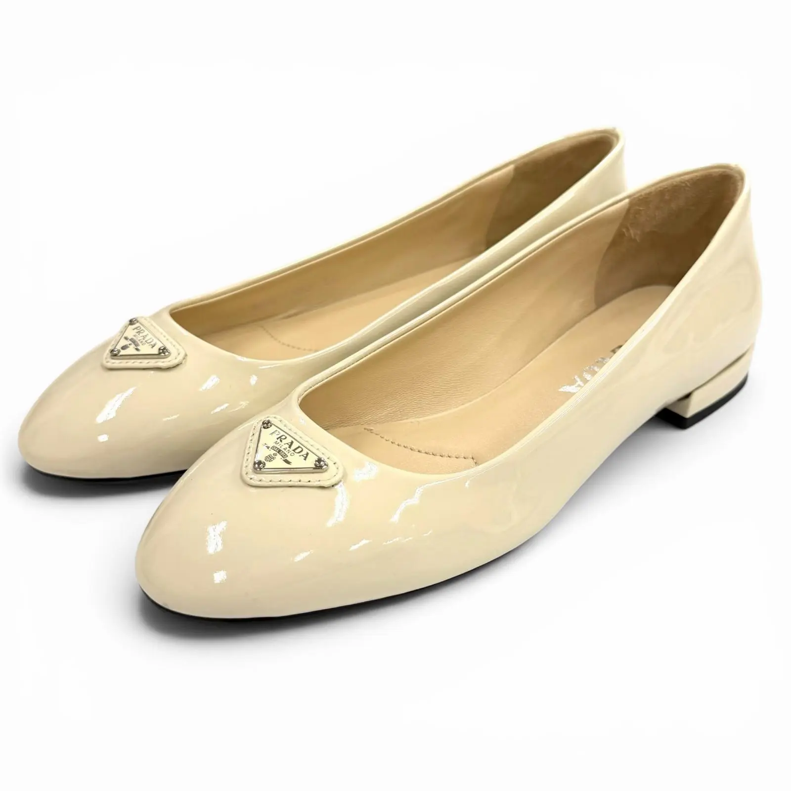 Pre-owned PRADA Patent Leather Small Leather Goods Flats
