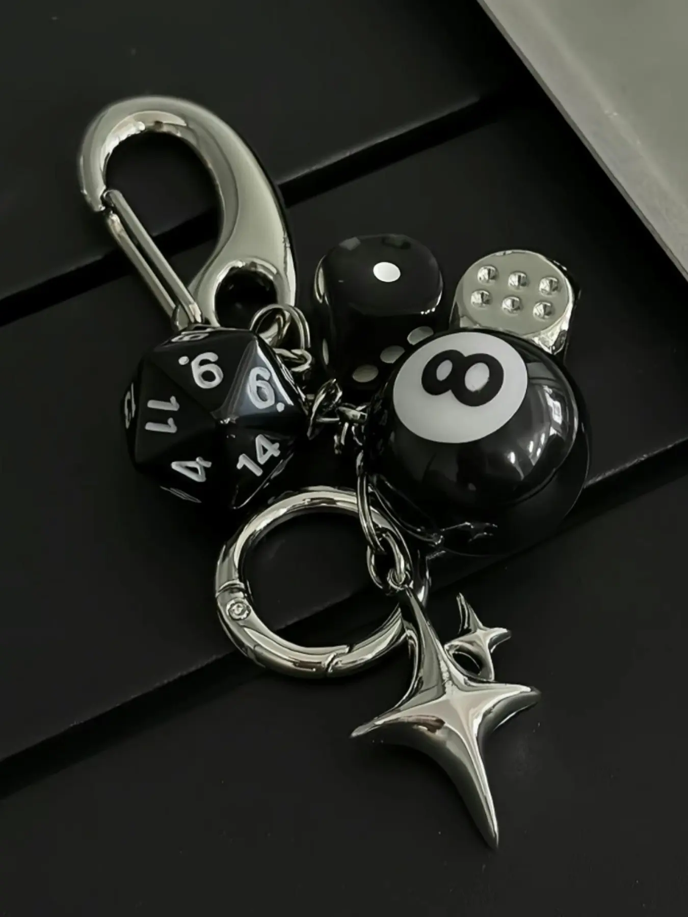 A star&dice&billiards design keychain, fashionable DIY acrylic men's and women's car keychain, Car Key Chains, fashionable aluminum alloy stainless steel chain, birthday gift accessories, bag accessories, Keychain For Bags