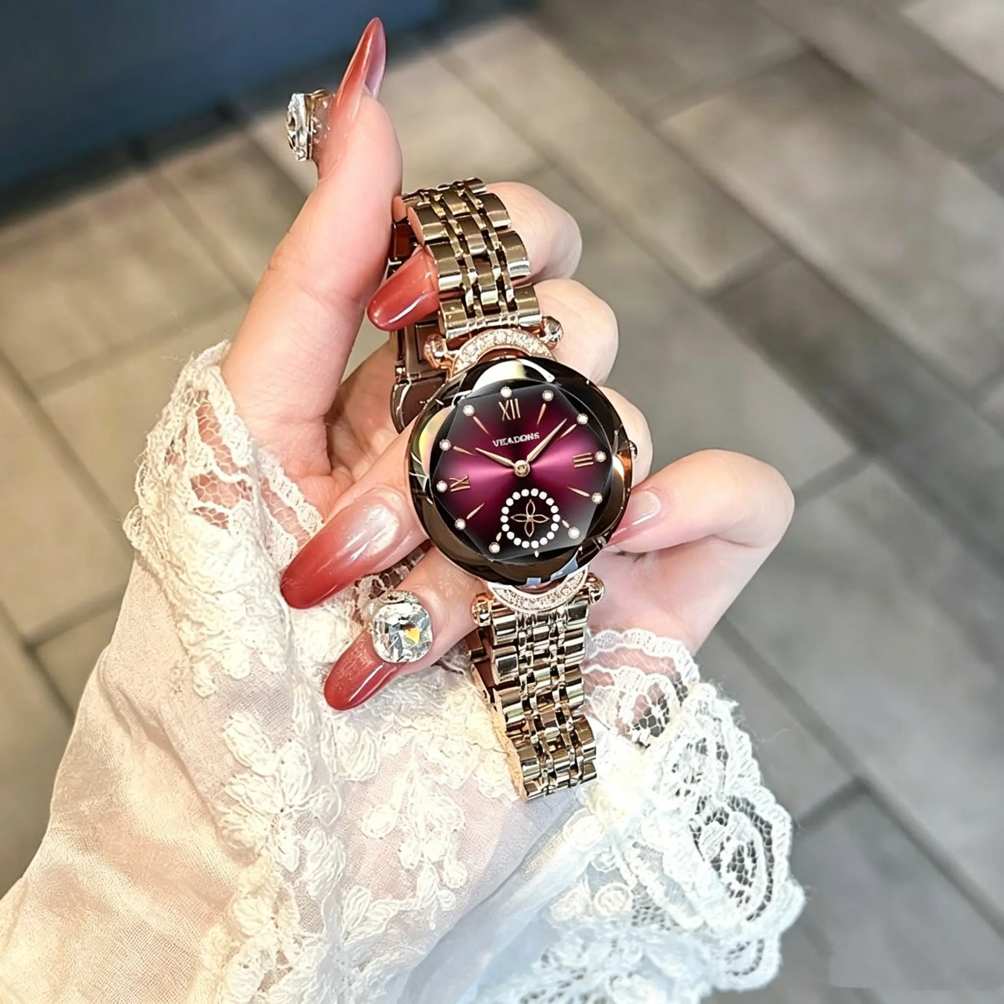 Luxury Women's Jewelry Watch 4th of july accessories Elegant Diamond Cut Crystal Four Leaf Clover Pearl Elements Stainless Steel Case Waterproof Design for Daily Wear or Gifting ChristmasGift