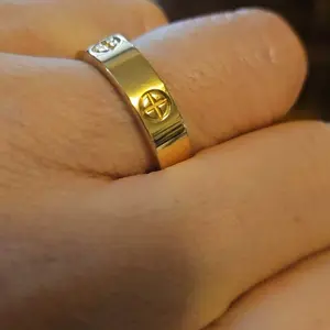 Classic Cross Design Unisex Ring, Stainless Steel Material, Elegant Craftsmanship, Luxury Fashion Accessory, Suitable for Daily Wear & Special Occasions