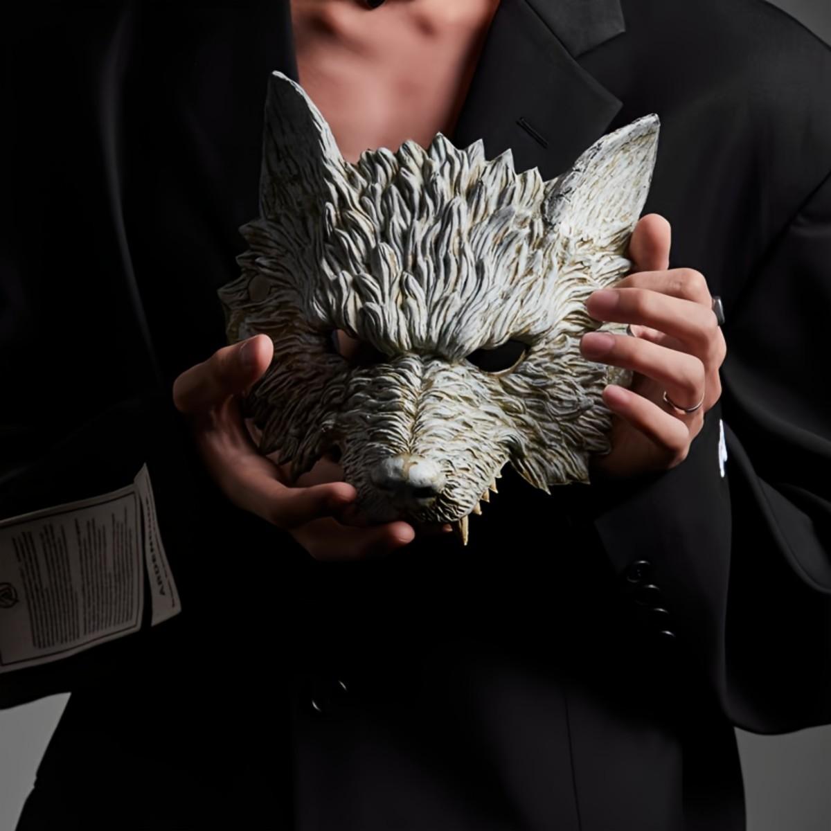 Realistic 3D Half Face Wolf Werewolf Mask, Scary Animal PU Foam Headgear, Horror Halloween Carnival Masquerade Cosplay Costume Prop, Party Dress-Up Accessory for Adult Kids, Stage Show Disguise Gift Adjustable Waist Golden Plated cake topper gender reveal