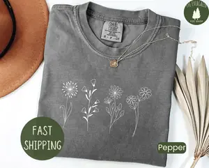 Floral Cottagecore T-shirt, Nature Lover's Tee, Spring Fashion, Boho Style, Botanical Shirt, Flower Shirt, Comfort Colors Flower
