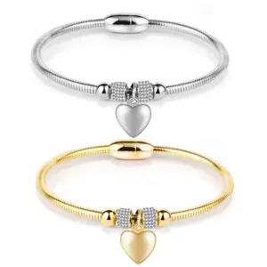 European American Stainless Steel Titanium Steel Magnetic Bracelet Light Luxury Colorfast Heart Bracelet Jewelry for Women
