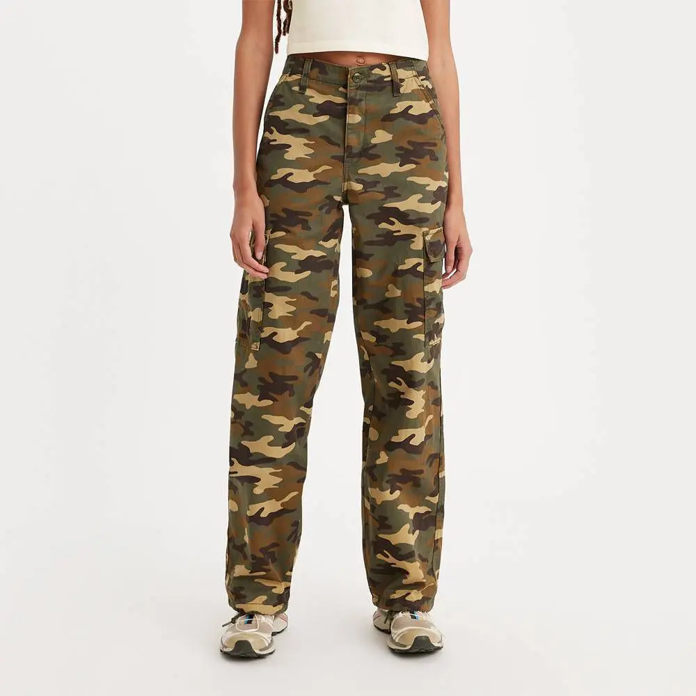 LEVI'S Women's Cargo Pants, '90s-Inspired Mid Rise Relaxed Fit Wide Leg Bottoms in 100% Heavyweight Cotton