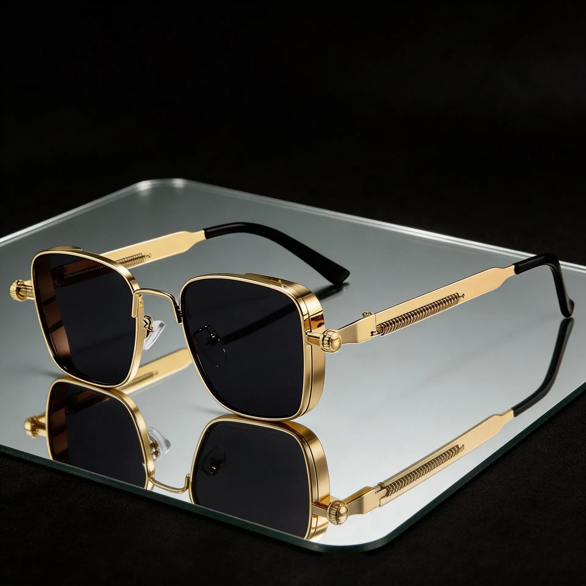 Unisex 2-in-1 Flip Non-Prescription Sunglasses - Rose Gold-Rim Full Rim Bicolor Frame, Metal+Plastic Retro Steampunk Square Statement Frame Glasses, Non-Slip Temple Arms, Sun Protection Silver Streetwear Accessory for Events, Vacations, Gold Frame Gray Le