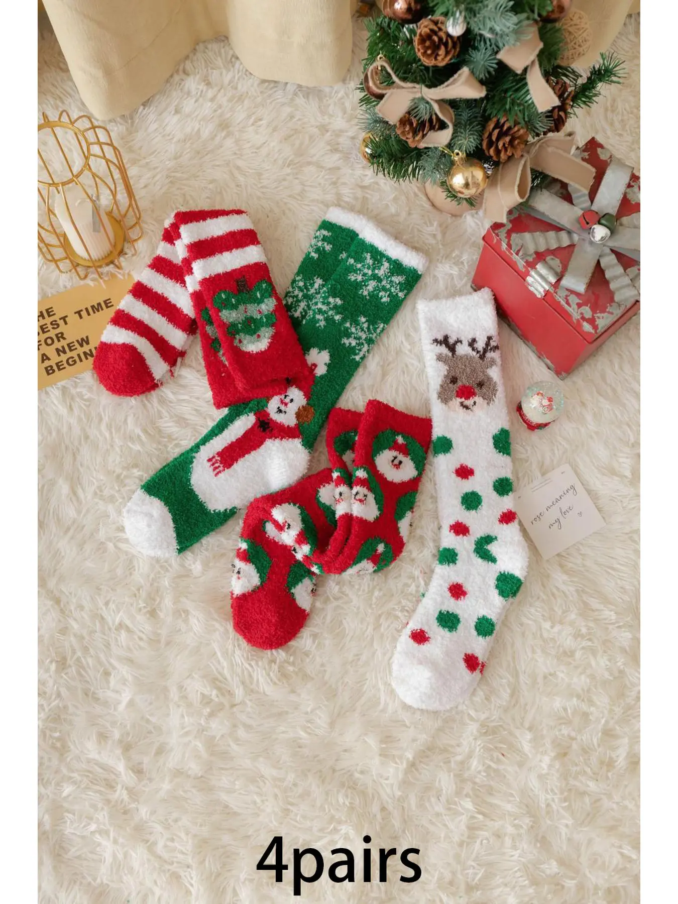 4 pairs of comfortable coral fleece Christmas ankle socks with Christmas tree and snowman prints, warm knitted socks suitable for women's daily casual and commuting wear