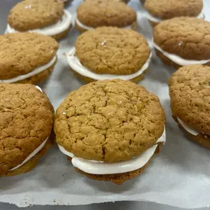Gluten Free Oatmeal Crème Pies Cookie