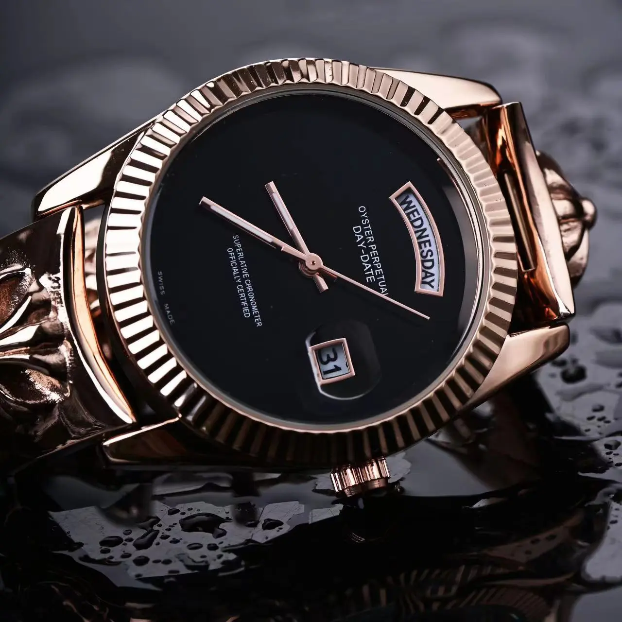 Rose Gold Black M
