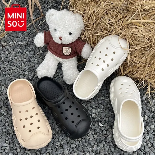 MINISO Women's & Men's Comfortable Clogs - Lightweight, Breathable Slip-On Casual Summer Footwear, Ideal for Beach, Garden Use, Back To School