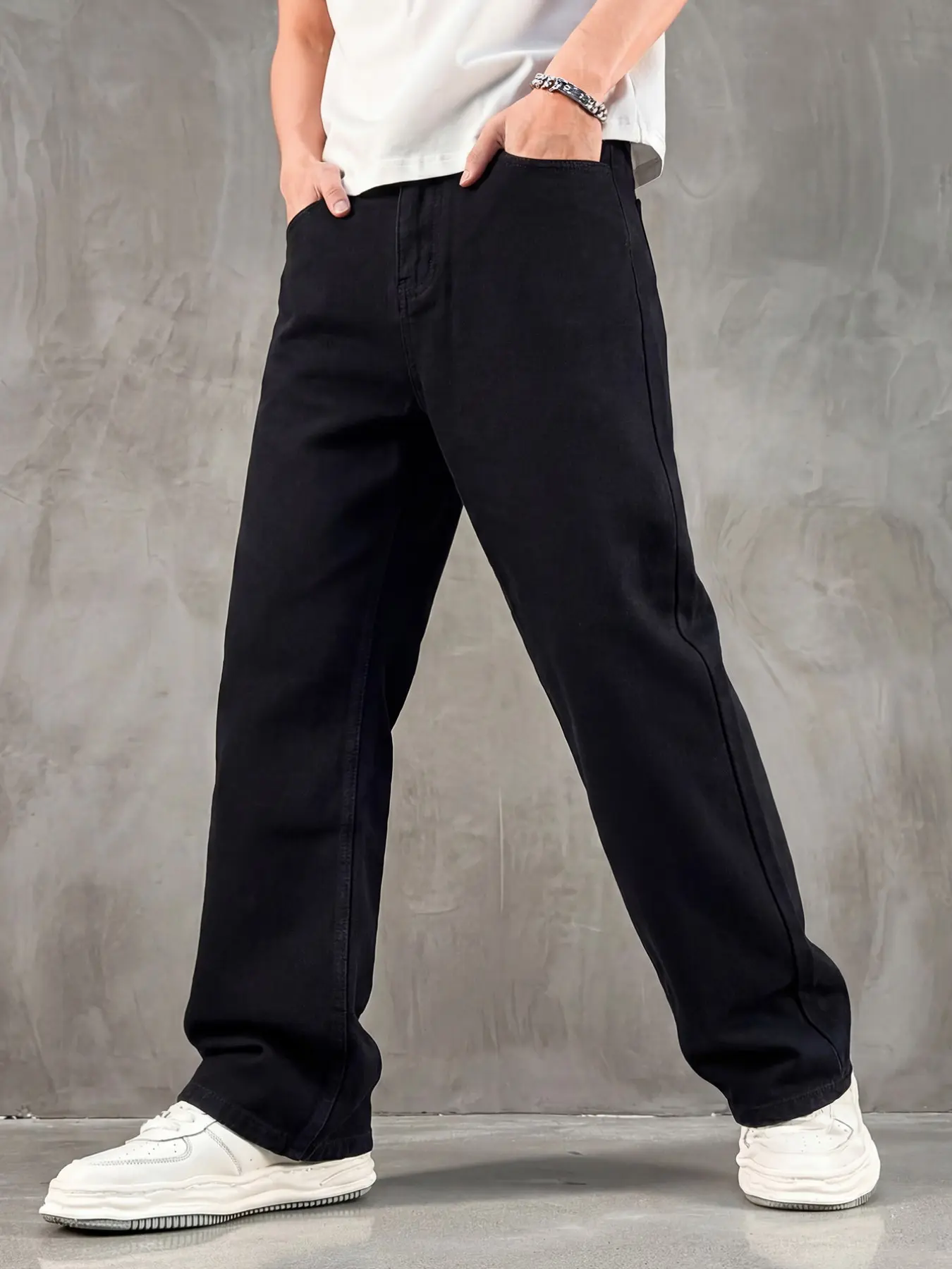 Men's black washed straight-leg jeans, a non-stretchy, simple, basic, and versatile casual denim long pants, suitable for daily outdoor wear, and a year-round men's bottom